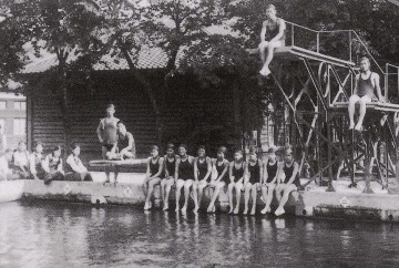 ���a3�N�Ƀv�[���Ɣ�э��ݑ䂪����