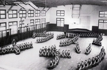 �̈�ٓ��ł̐��k�̐l�����A�}�c�A�^�P�A�E��