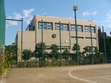 �쑽����������w�Z�E�쑽�����Z�̃O�����h�Ƒ̈��