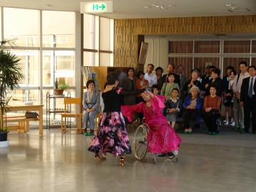 ����m�b�q����̎Ԉ֎q�X�|�[�c�_���X�̉��Z