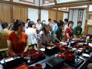 �[����ɎQ�����������ˉ��C�ψ��̊F����